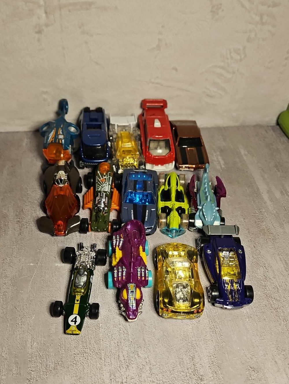 14 Hot Wheels Some Vintage